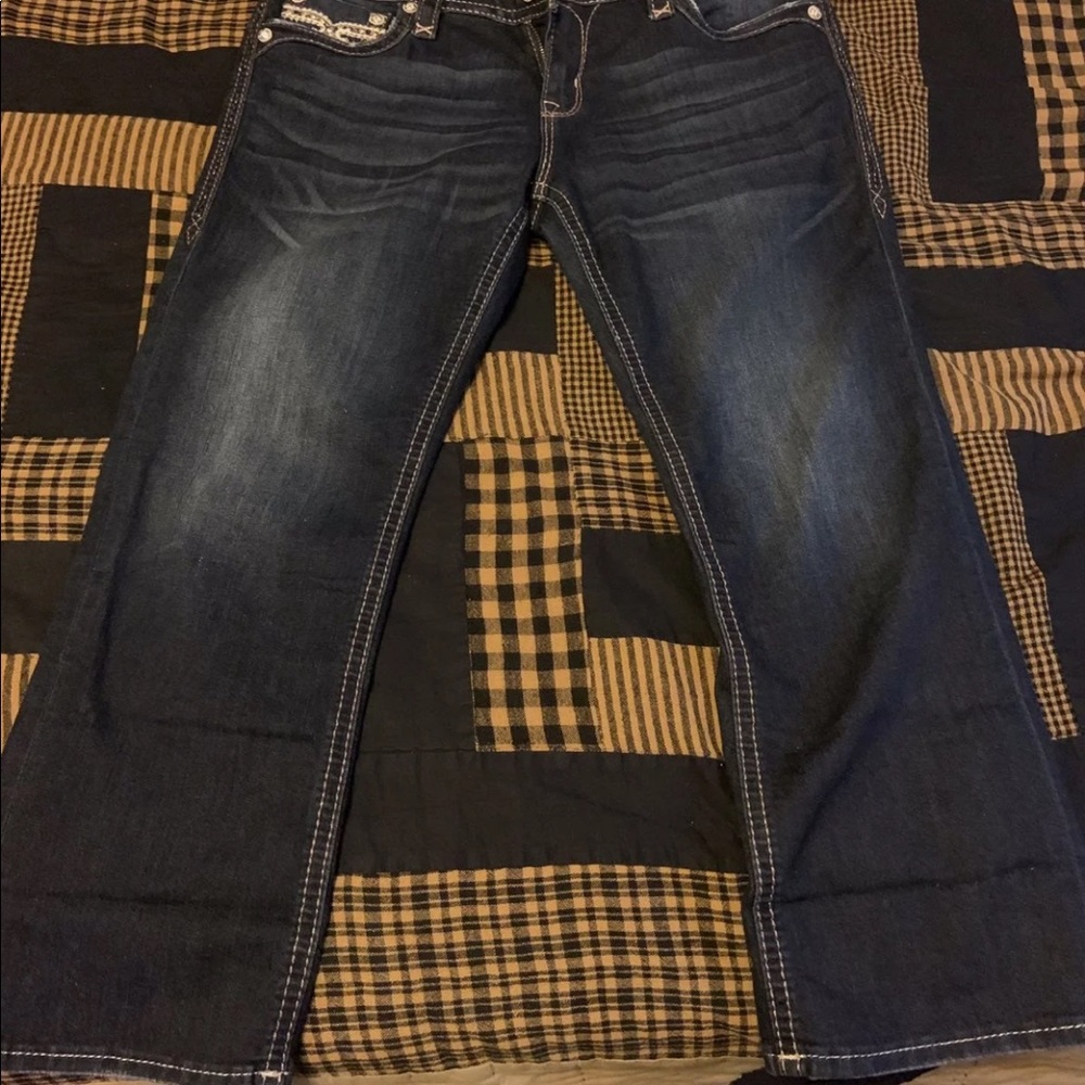 Rock revivals capris like new